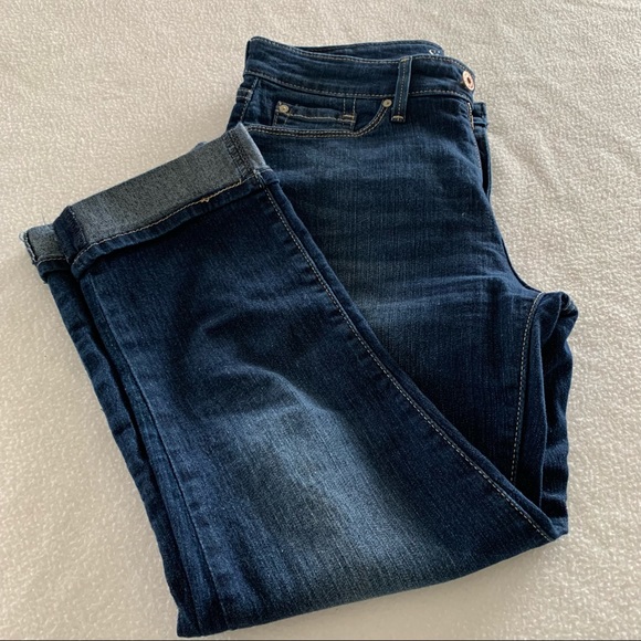 Signature Levi’s Modern Capris - Picture 2 of 6